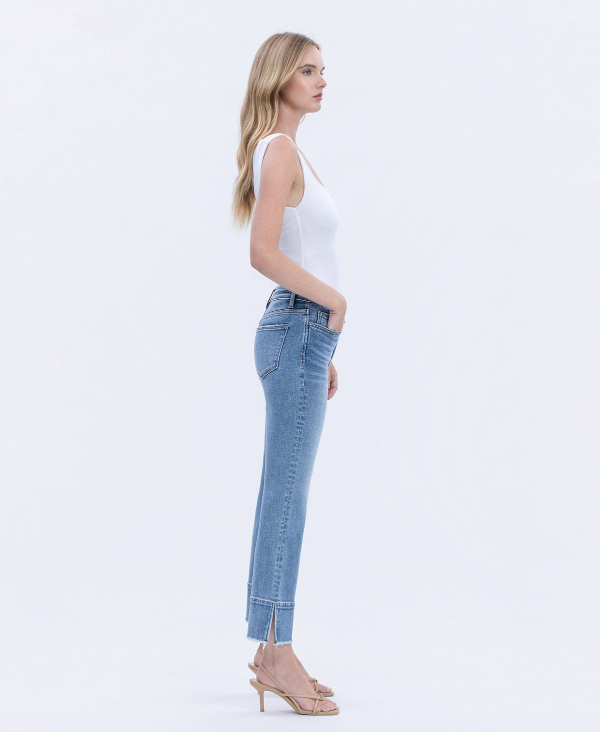 HIGH RISE TROUSER SLIT HEM KICK FLARE JEANS F6077