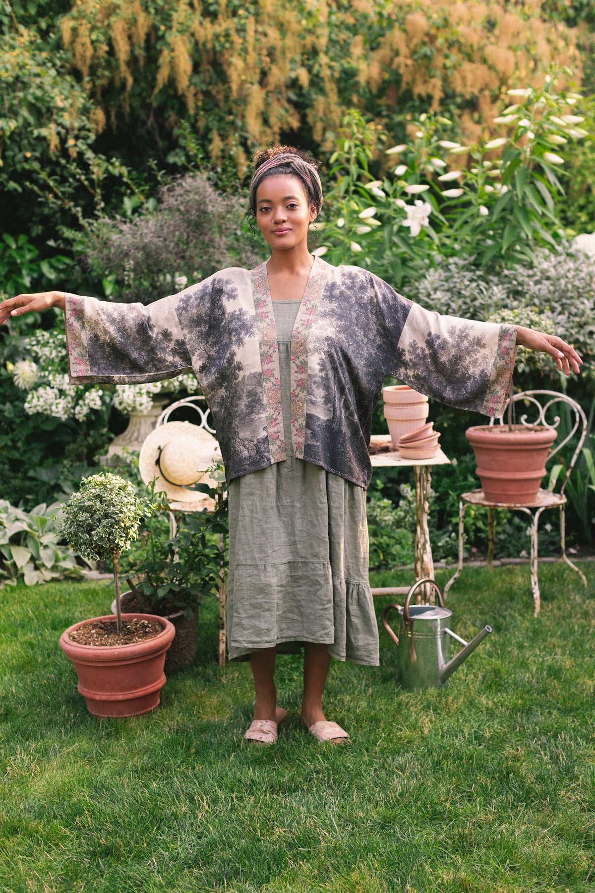 Still I Rise Pixie Duster Cropped Kimono w Sunrise Woman