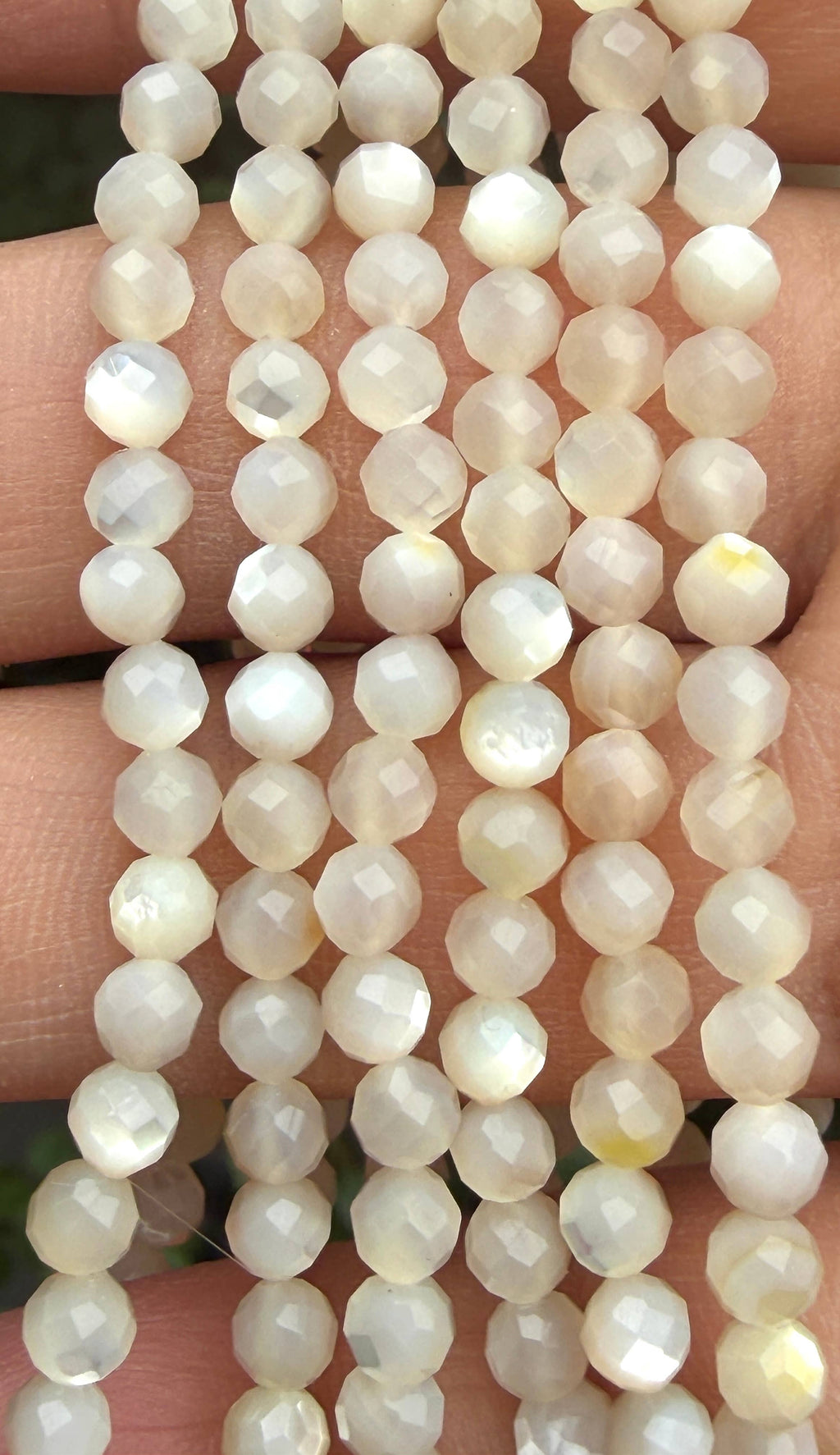 Faceted Mother of Pearl Stretch Bracelet