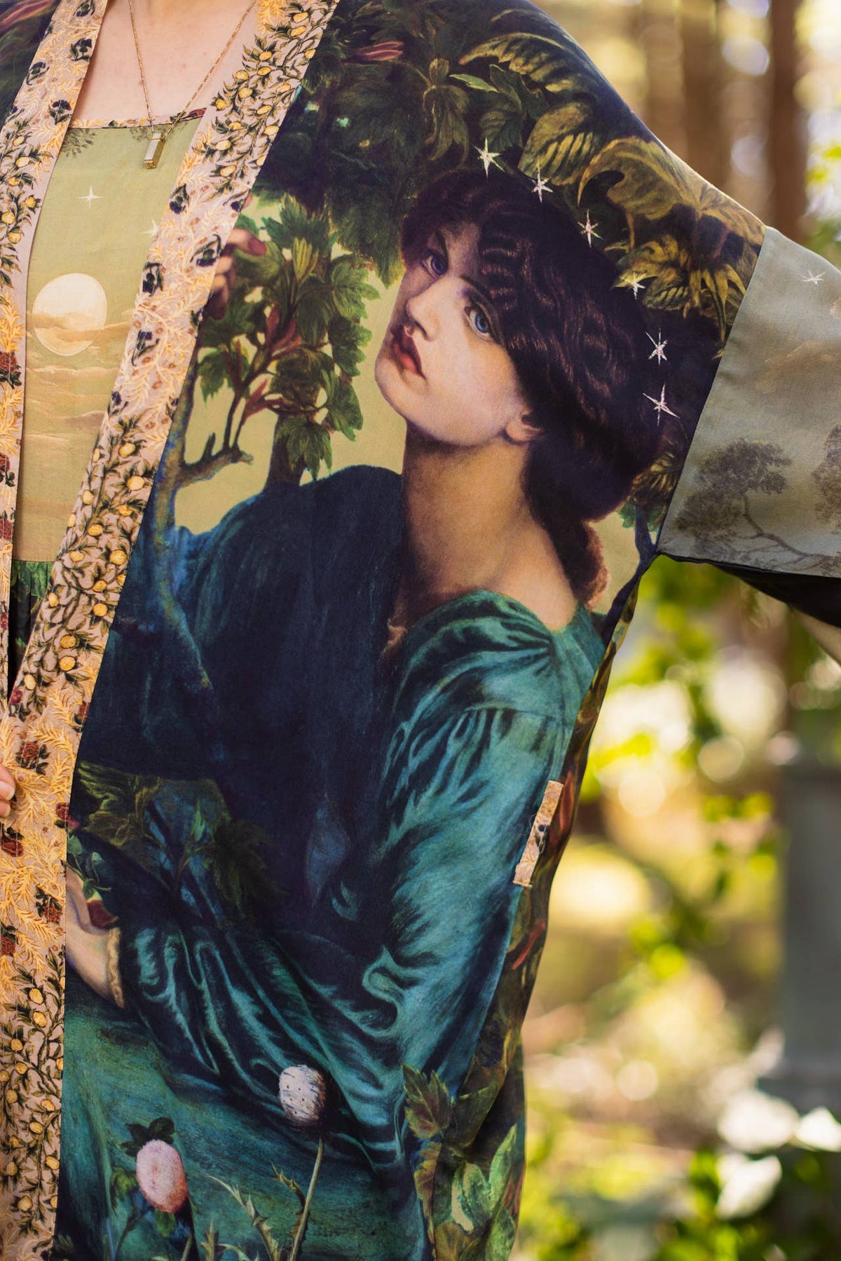 Bella Notte Opera Duster Kimono Robe w/Rabbit & Moon