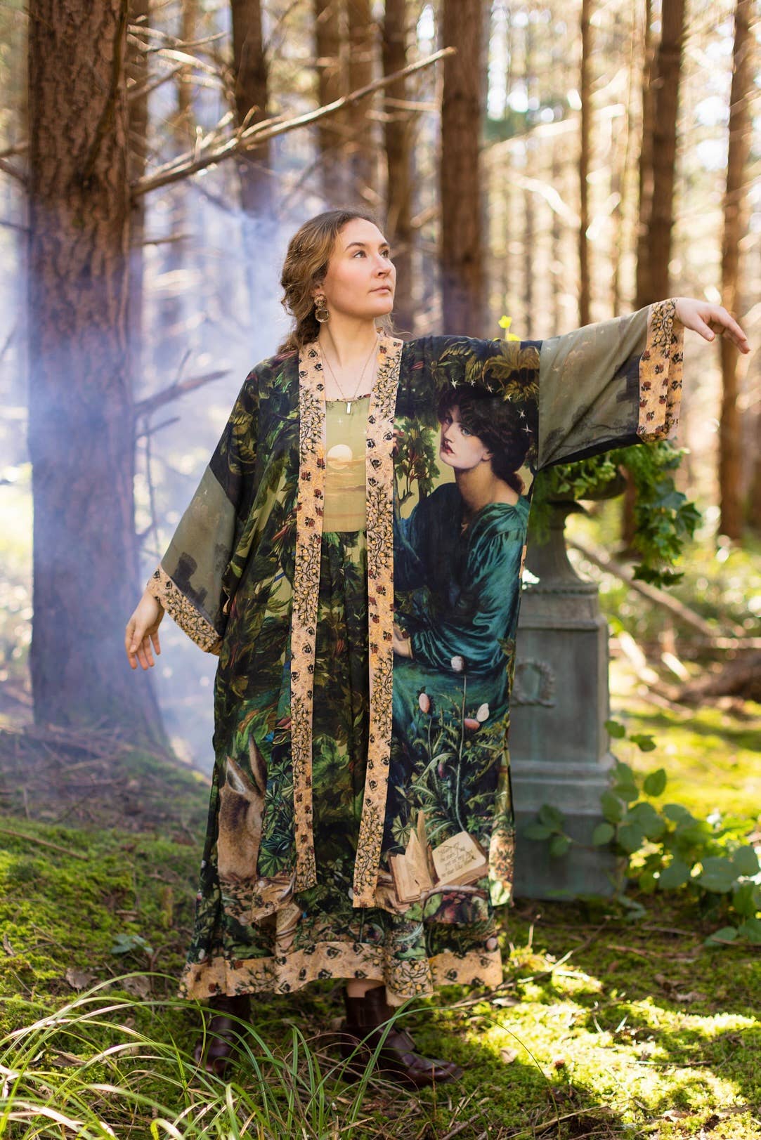 Bella Notte Opera Duster Kimono Robe w/Rabbit & Moon