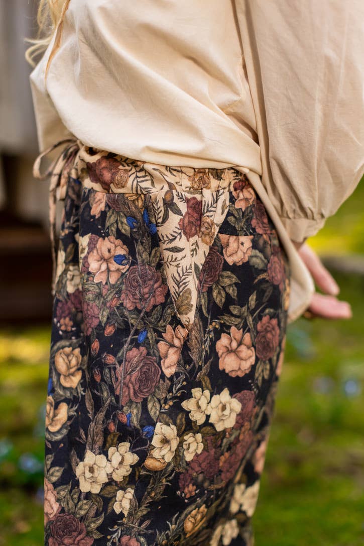 Lionheart Linen Crop Artist Pant w/ florals & Narnia print