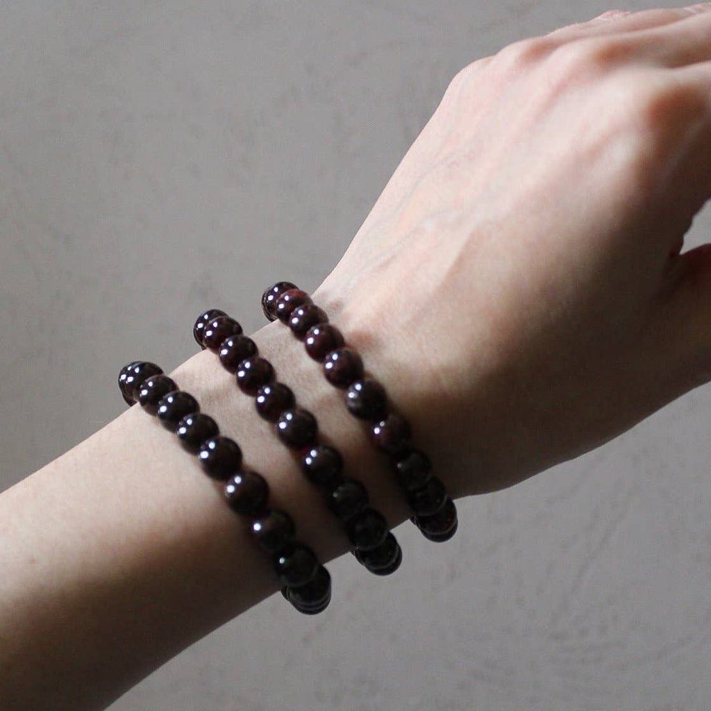 Garnet Bracelet 4mm/6mm/8mm - Crystals & Stones