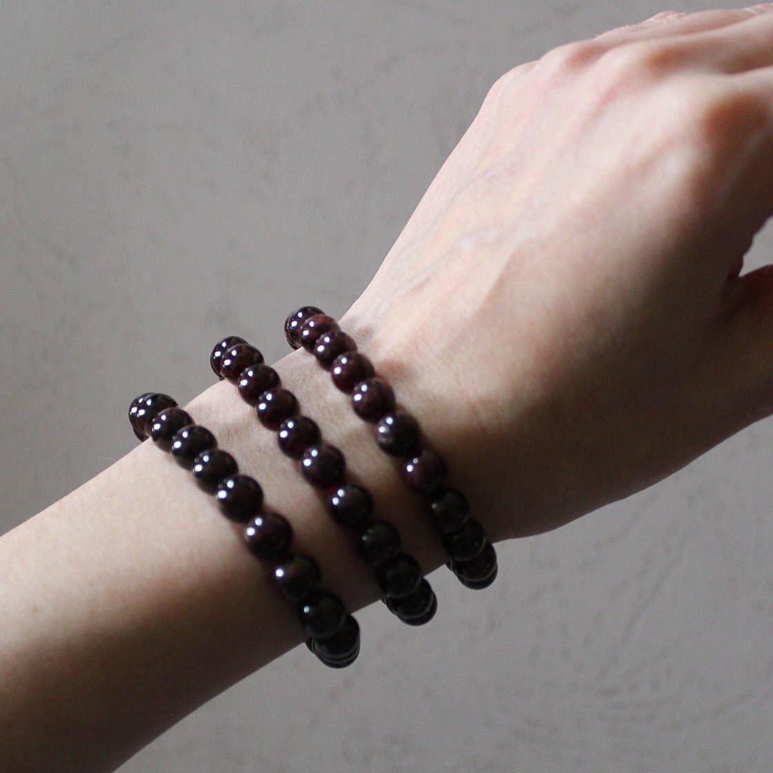 Garnet Bracelet 4mm/6mm/8mm - Crystals & Stones