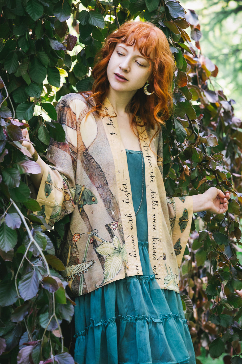 Lovelight Pixie Cropped Kimono w/ woodland swallow & stars