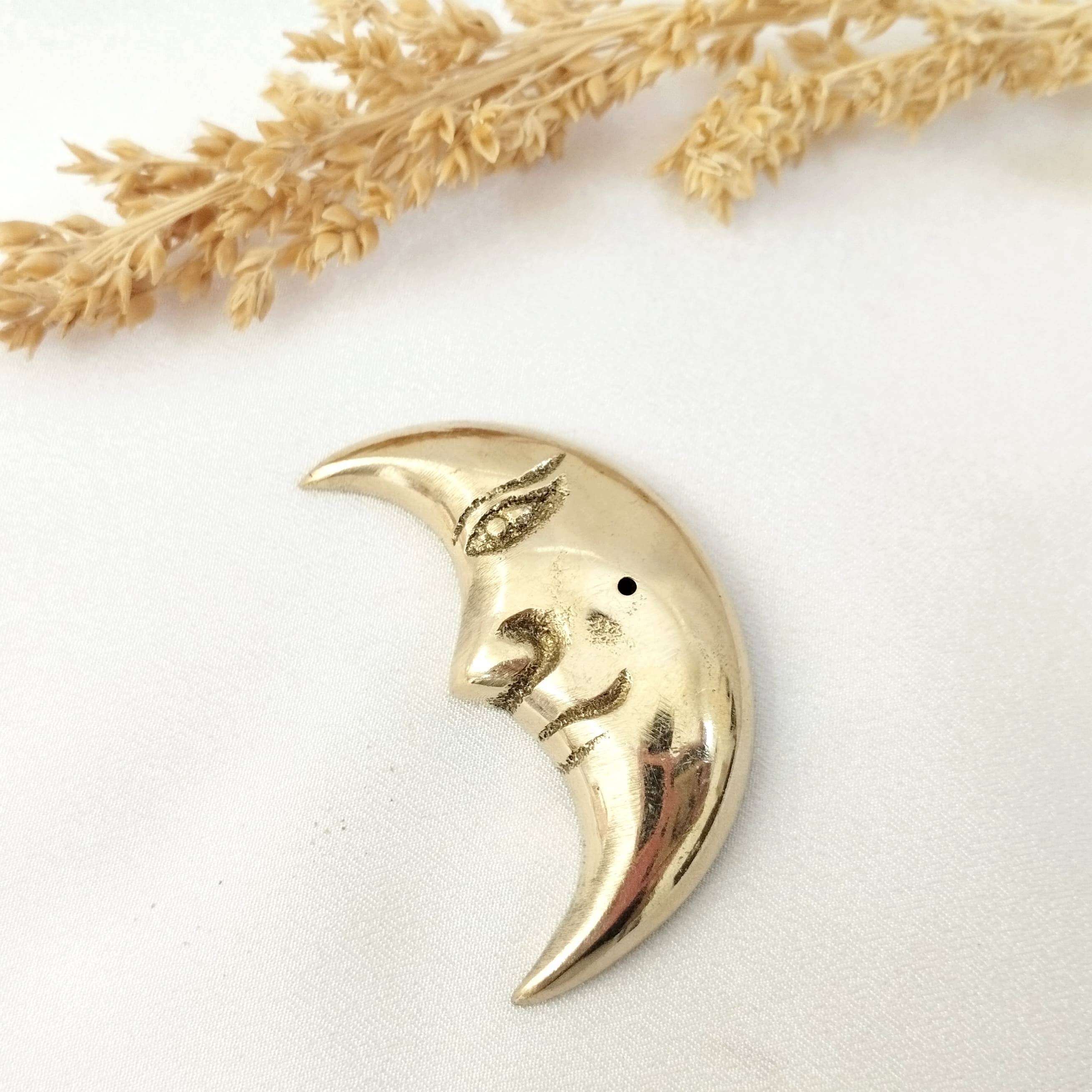 Solid Brass Incense Holder Moon With Face 5,5 x 4 cm