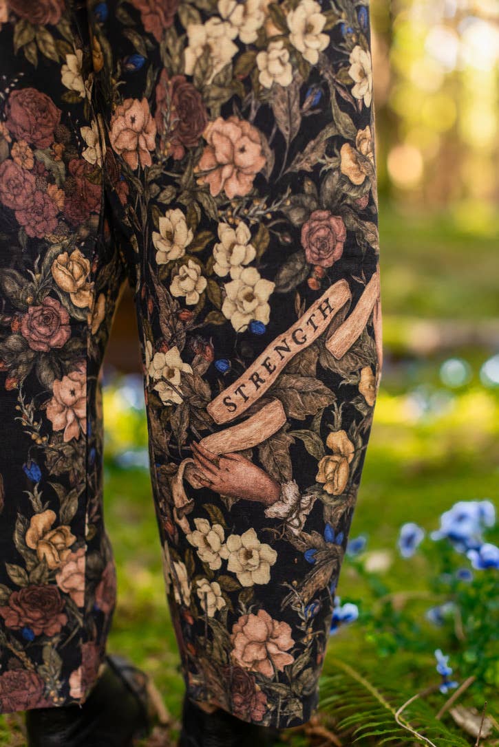 Lionheart Linen Crop Artist Pant w/ florals & Narnia print